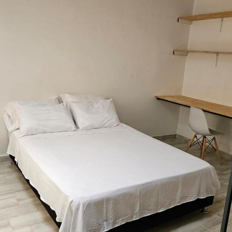 Apartaestudio tipo Loft tranquilo cerca al Parque - Family Studio - 2