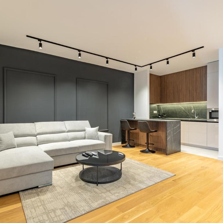 Park Vila Apartments - Studio Apartment - 1