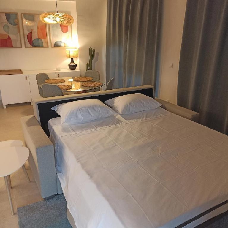 Céntrico apartamento cozy con piscina y parking - Apartamento de 2 dormitorios - 19