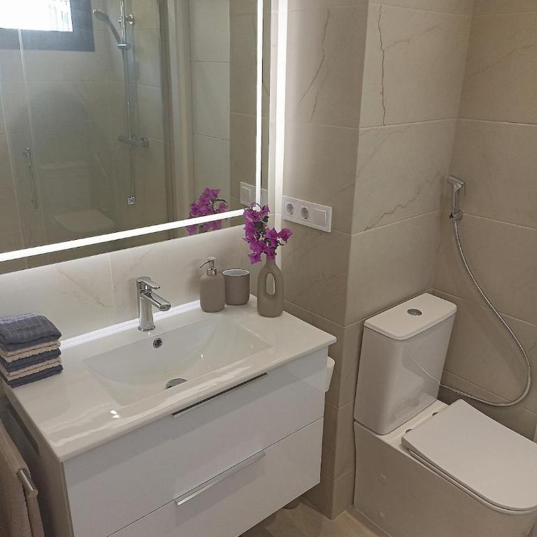 Céntrico apartamento cozy con piscina y parking - Apartamento de 2 dormitorios - 10