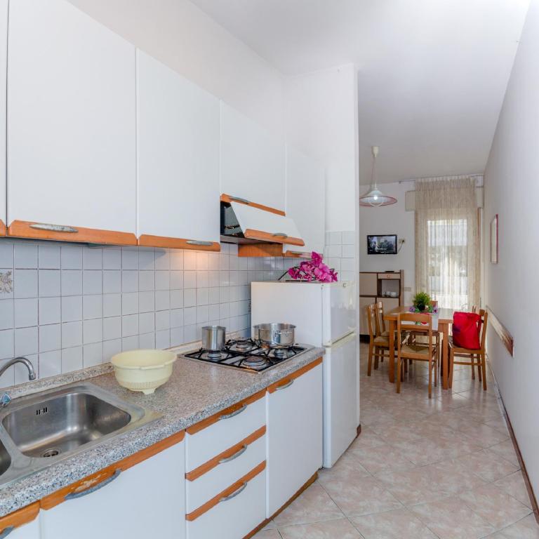 Condominio Brionetta - Appartamento con 2 Camere da Letto - 5
