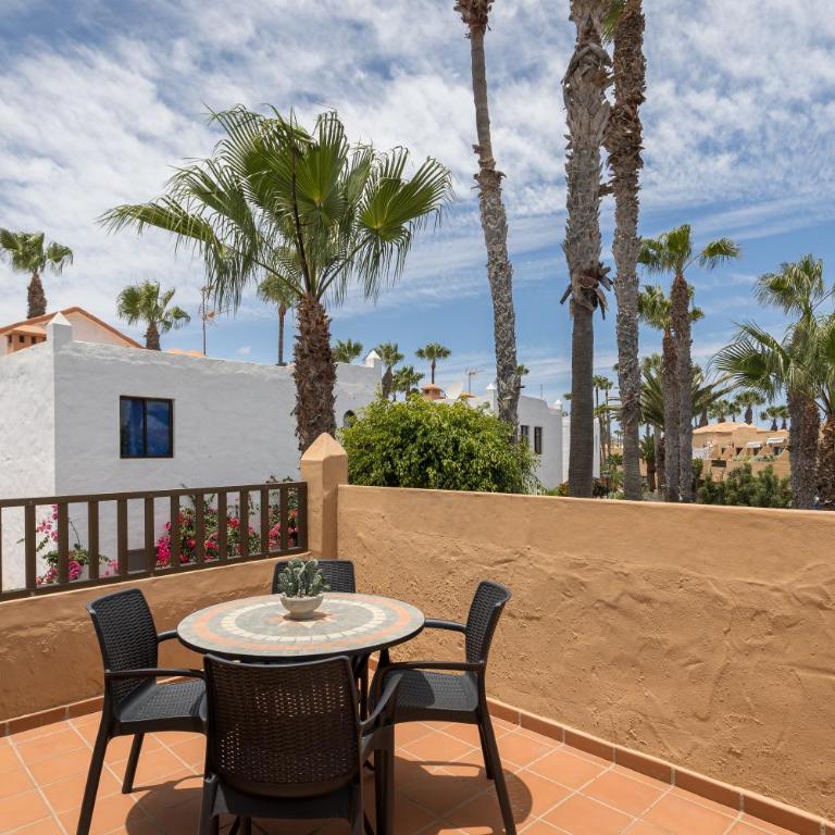 Home2Book Duna Sunset Apartment, Pool & Terrace - One-Bedroom Apartment - 2