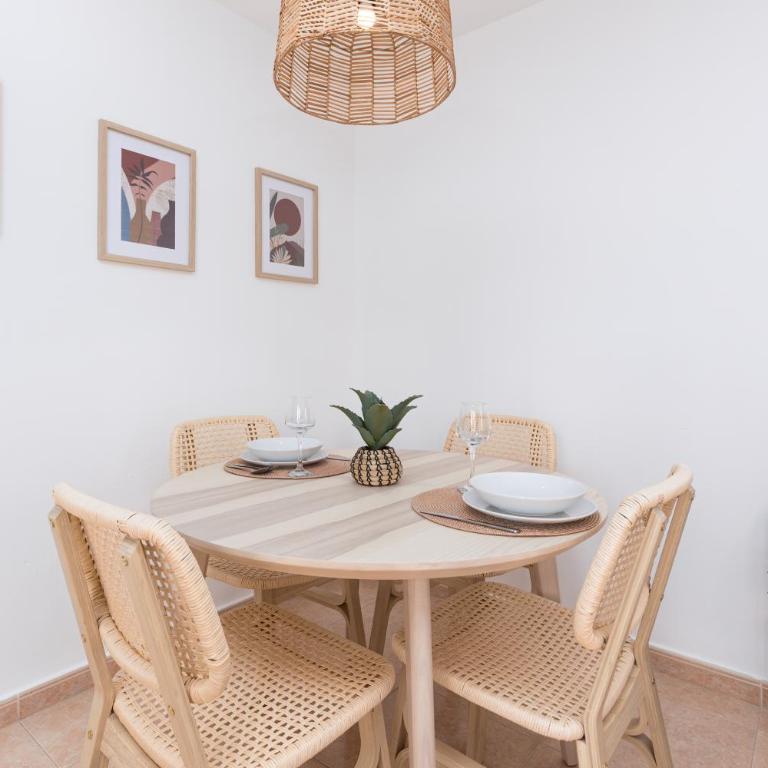 Home2Book Duna Sunset Apartment, Pool & Terrace - One-Bedroom Apartment - 5
