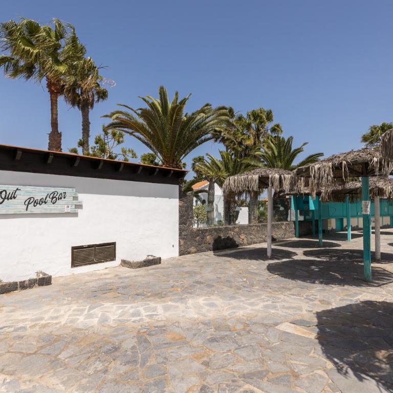 Home2Book Duna Sunset Apartment, Pool & Terrace - One-Bedroom Apartment - 23