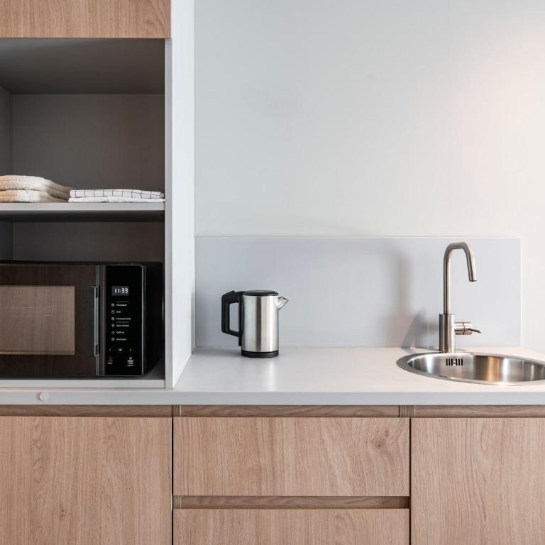 Holiday Inn Express & Suites Reims - Rives de Vesle by IHG - Suite Lit Queen-Size avec Canapé-Lit et Kitchenette - 8