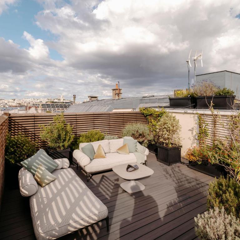 Hotel de Pourtales - Penthouse Apartment - 16