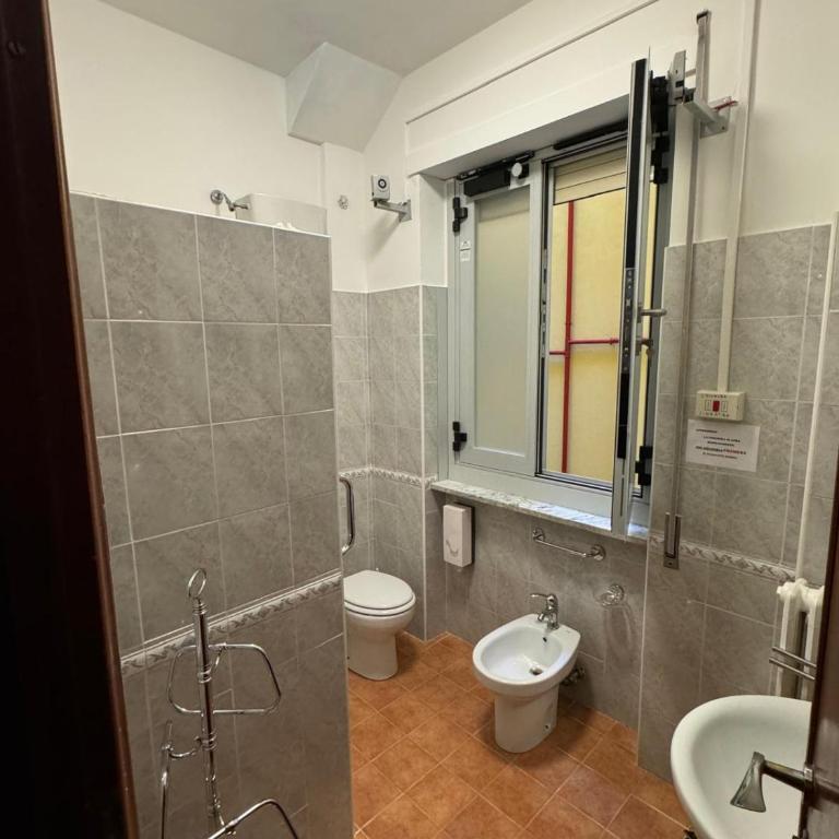 Casa Per Ferie Casa Cabrini - Chambre Triple - Vue sur Jardin - 3