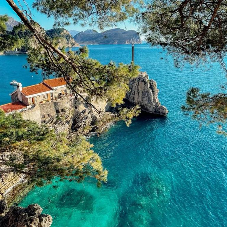 Romantic sea view apartment in Petrovac - Two-Bedroom Apartment - 40