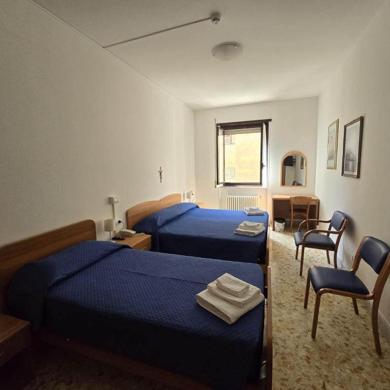 Casa Per Ferie Casa Cabrini - Chambre Triple - Vue sur Jardin - 2