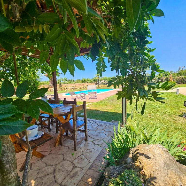Large Villa Mediterranea in the heart of Coral Shore with swimming pool large garden with palm trees - Villa con Piscina Privata - 24