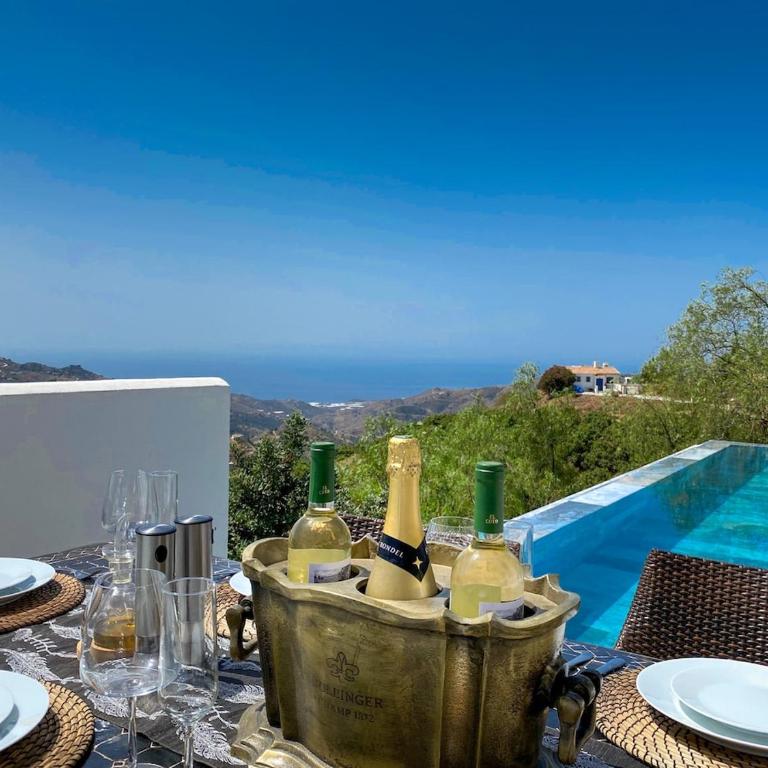El Solitaire-Luxurious villa-Infinity salt water pool-Sea views-Jacuzzi - Villa con vistas al mar - 11