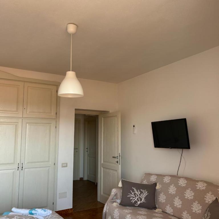 Casa vacanza Elyson - Three-Bedroom Apartment with Balcony - 20