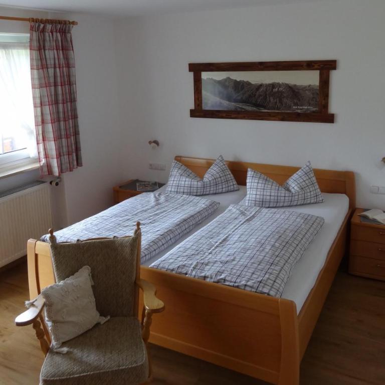 Gästehaus Koros - Apartment mit Blick auf die Berge - 3