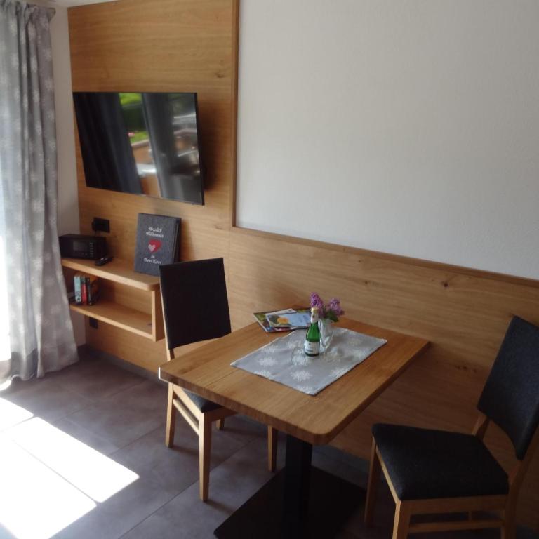Gästehaus Koros - Apartment mit Blick auf die Berge - 4