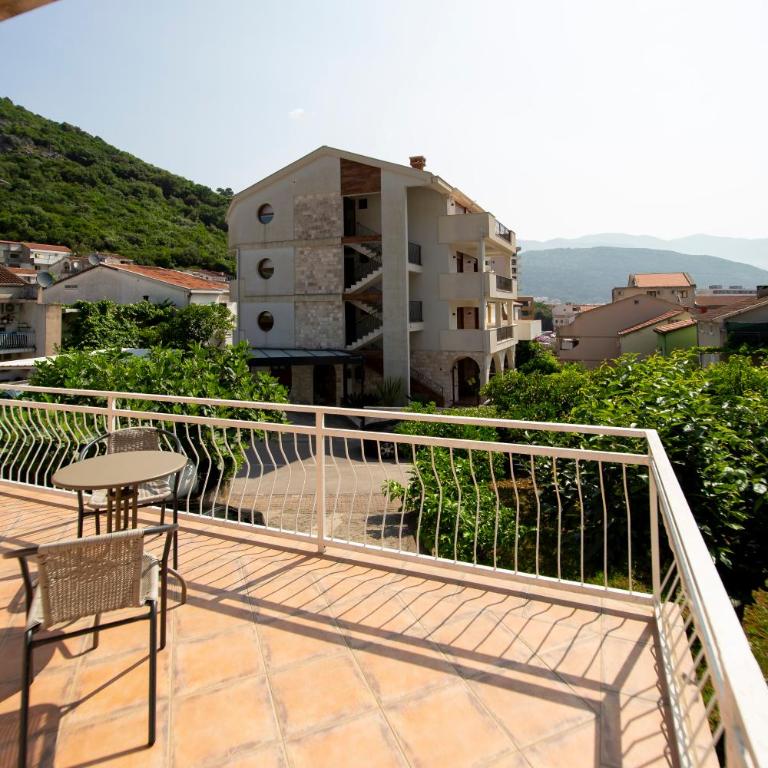 Apartments Mika - Studio sa Terasom - 1