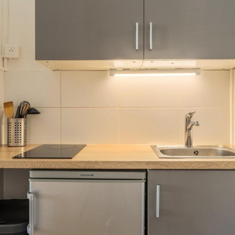 Joli studio à deux pas de l'Université Catholique - Apartamento - 8