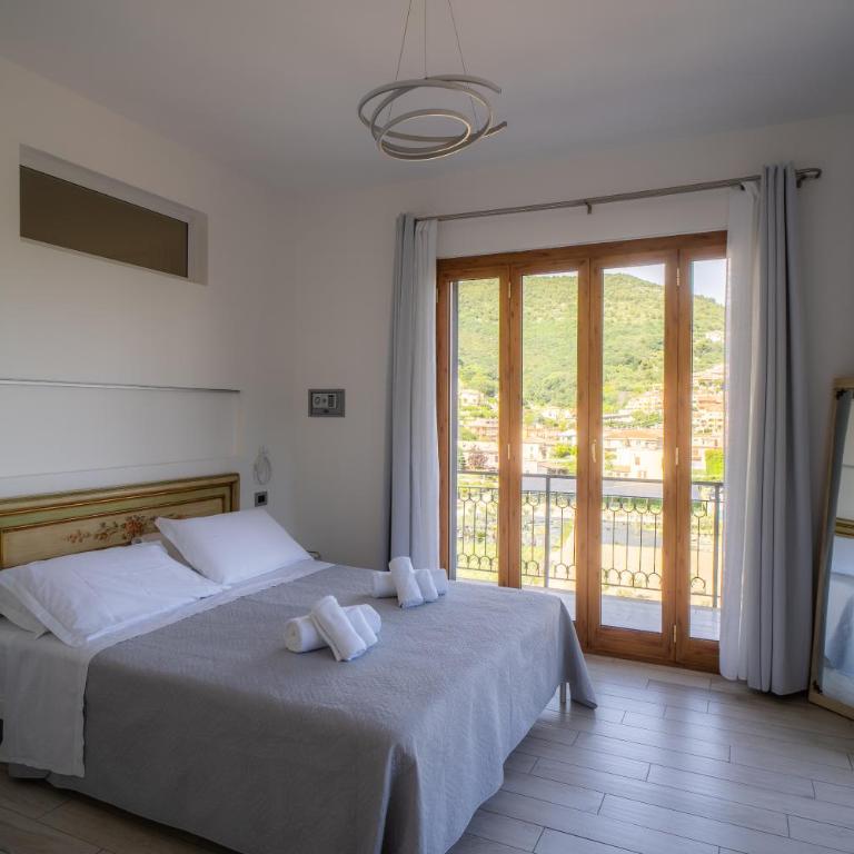 Villa Mafalda - Camera Quadrupla con Bagno Privato - 1
