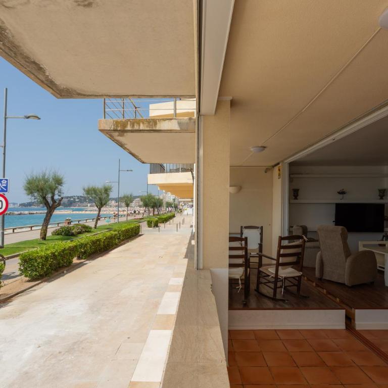 Flateli Sant Antoni 7 - Apartamento de 3 dormitorios con vistas al mar - 28