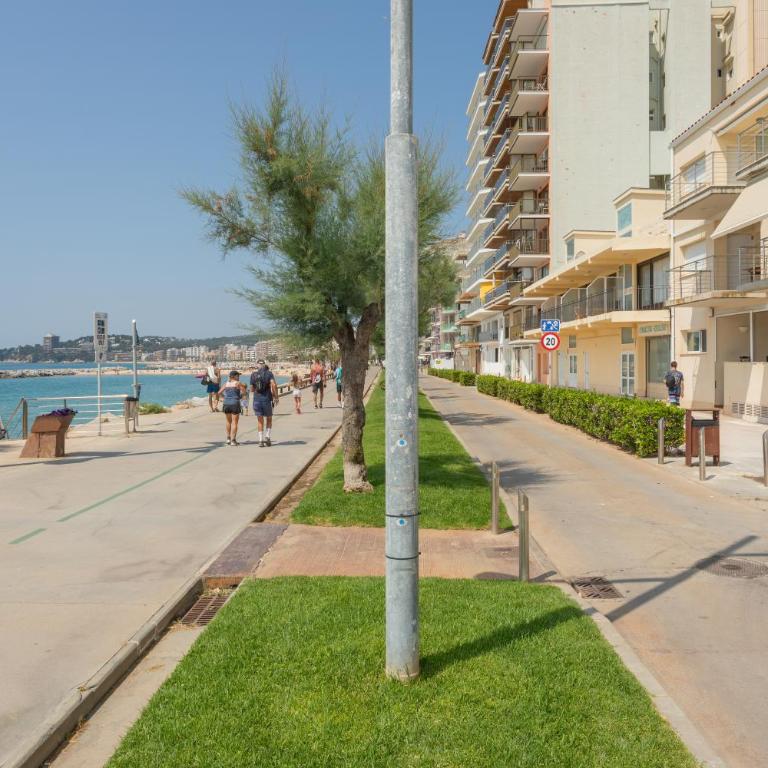 Flateli Sant Antoni 7 - Apartamento de 3 dormitorios con vistas al mar - 24