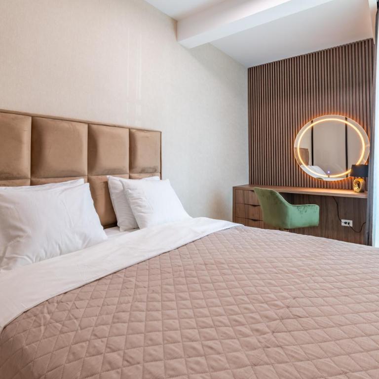 Park Vila Apartments - One-Bedroom Superior Apartment - 8