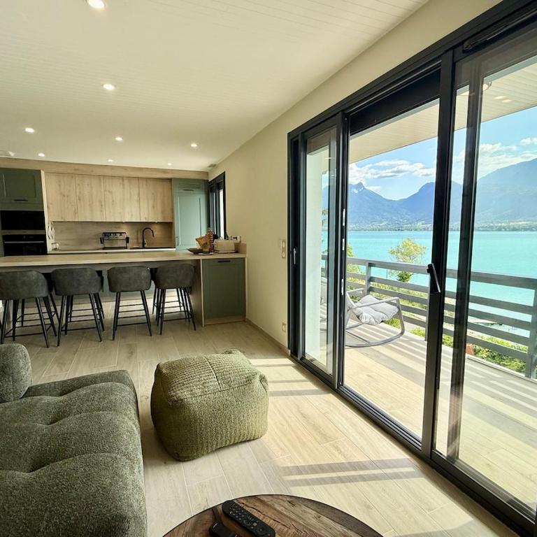 La Maison du Lac sleeps 10 and has air conditioning - Villa - 23