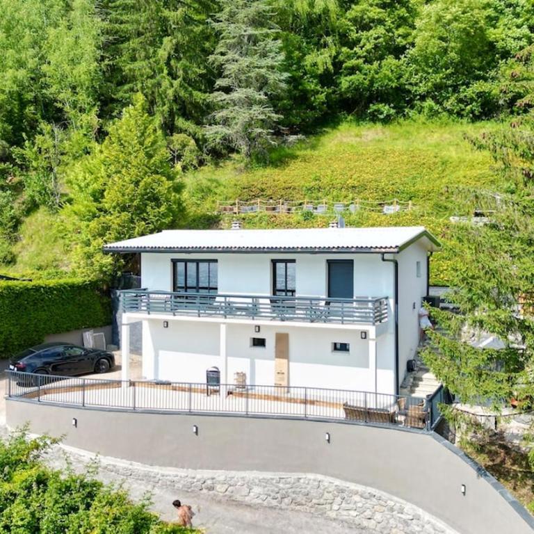La Maison du Lac sleeps 10 and has air conditioning - Villa - 27