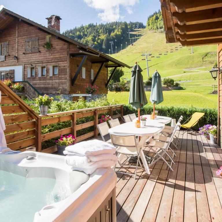 Simply Morzine - Chalet Carving - Superior Chalet - 46