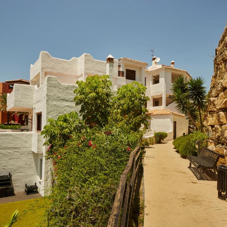 Green Haven Casares - Two-Bedroom Apartment with Sea View - 24