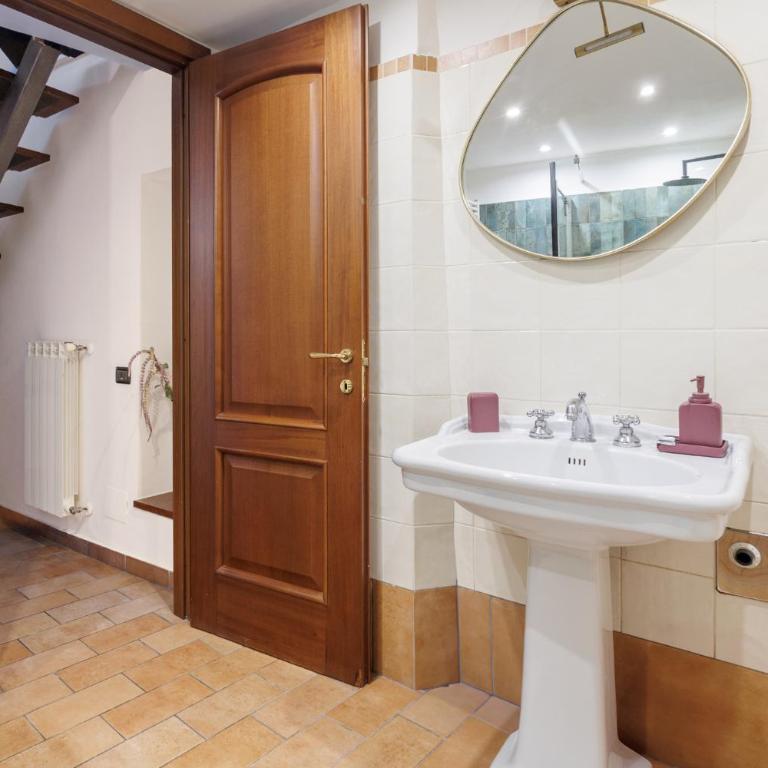Casa Lunatica - Appartamento con 2 Camere da Letto - 34