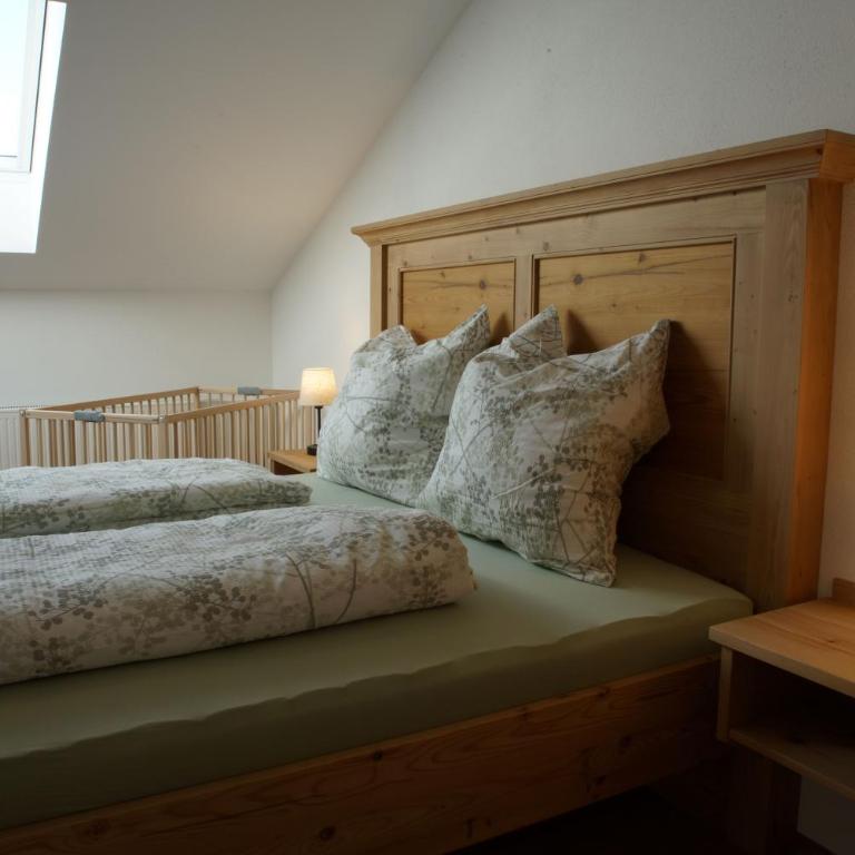 Bauernhof Hipp Ferienwohnung - Apartment mit 2 Schlafzimmern - 5