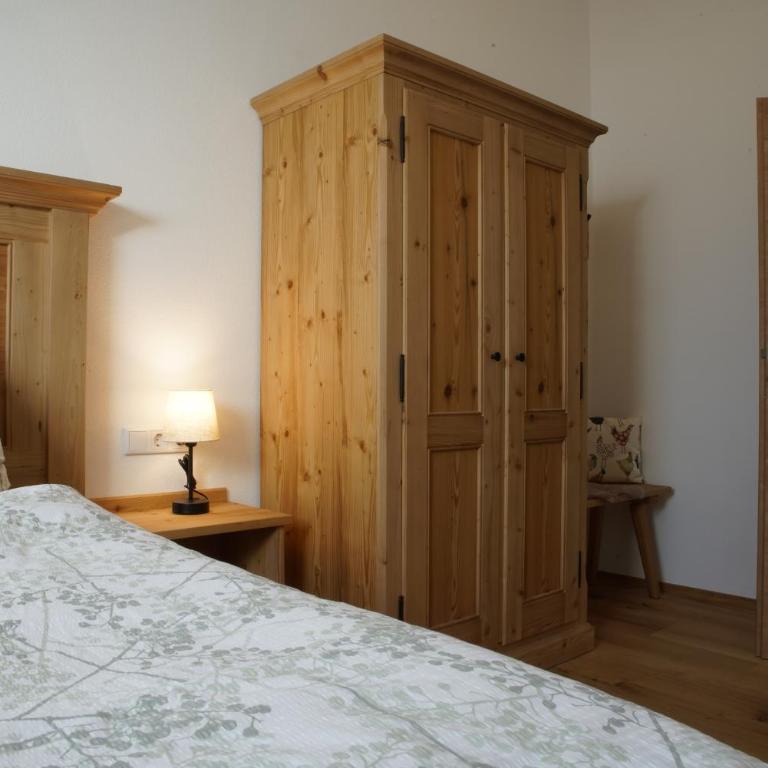 Bauernhof Hipp Ferienwohnung - Apartment mit 2 Schlafzimmern - 4