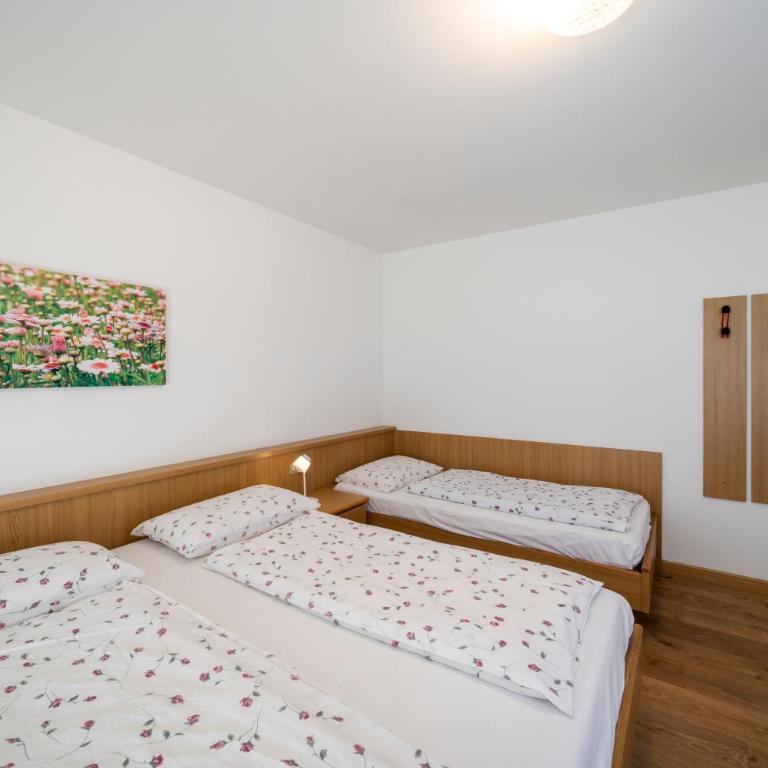 Cèsa Al Bosch - Appartamento con 1 Camera da Letto, Balcone e Vista Montagna - 7