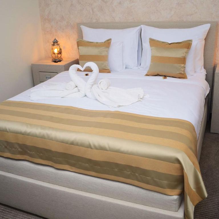 Hotel Helada - Deluxe Double or Twin Room - 7