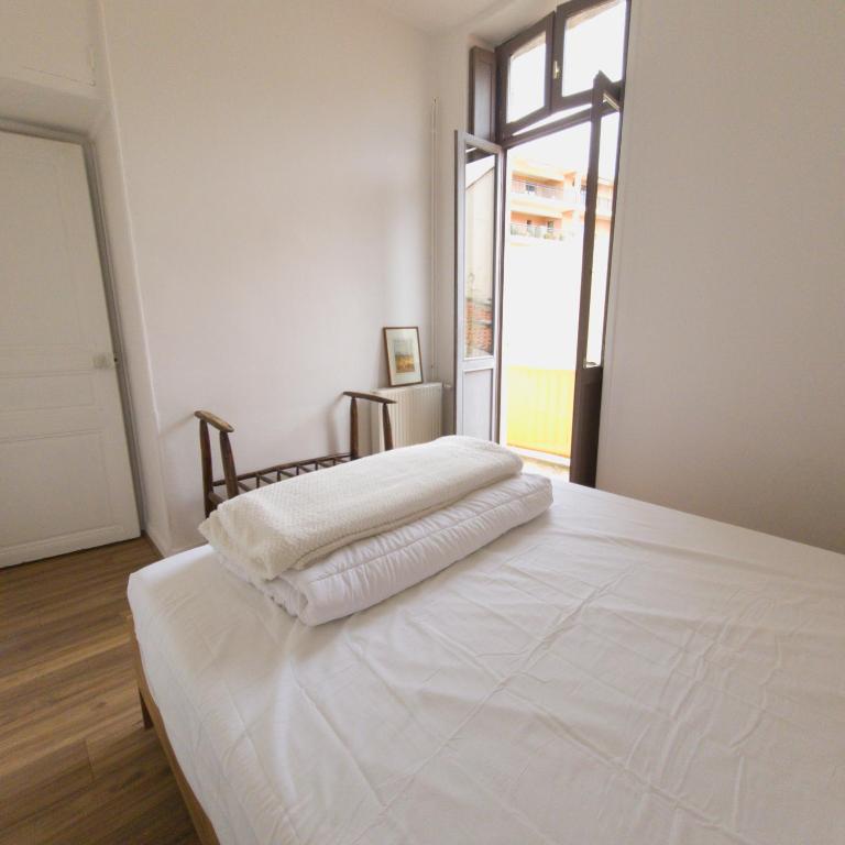 Apartment Joie de Vivre - Appartement 3 Chambres Premium avec Balcon - 24
