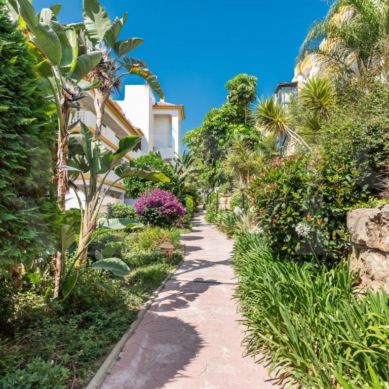 Mijas getaway with parking, terrace and pool REMS - Apartamento de 1 dormitorio - 40