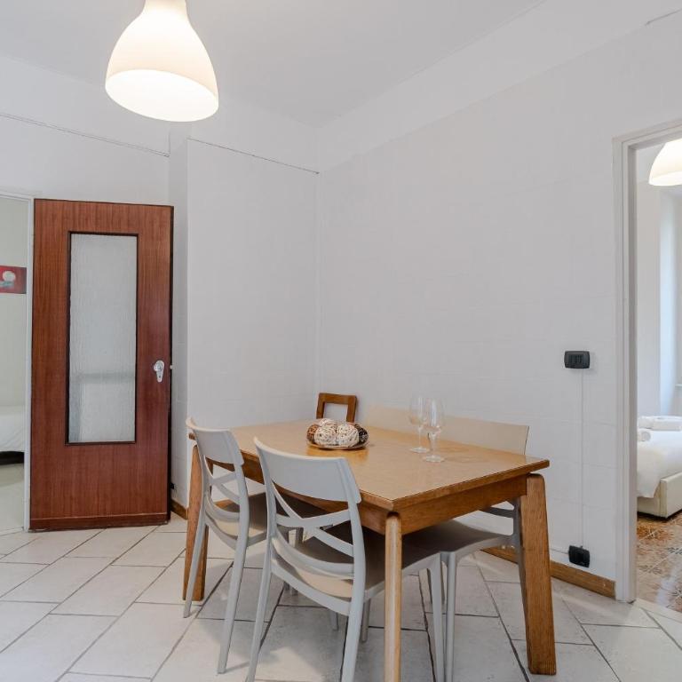 GuestHost - Dante Subway Apartment - Standard Apartment - 6