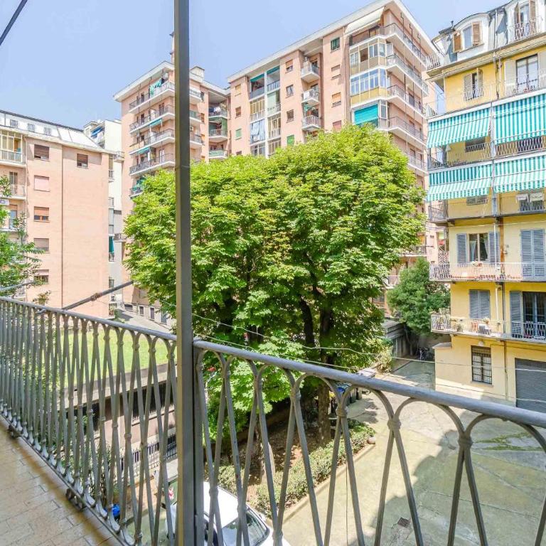 GuestHost - Dante Subway Apartment - Standard Apartment - 15