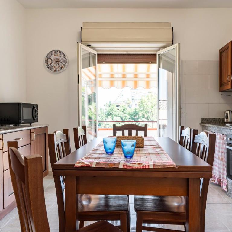GuestHost - Lovely Flat in Taormina with Balcony - Three-Bedroom Apartment - 11