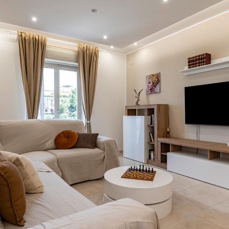 GuestHost - Lovely Flat in Taormina with Balcony - Three-Bedroom Apartment - 2