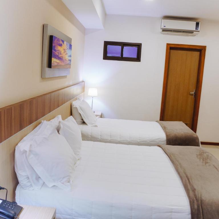 Bella Vista Hotel - Encarnación - Comfort Triple Room - 2