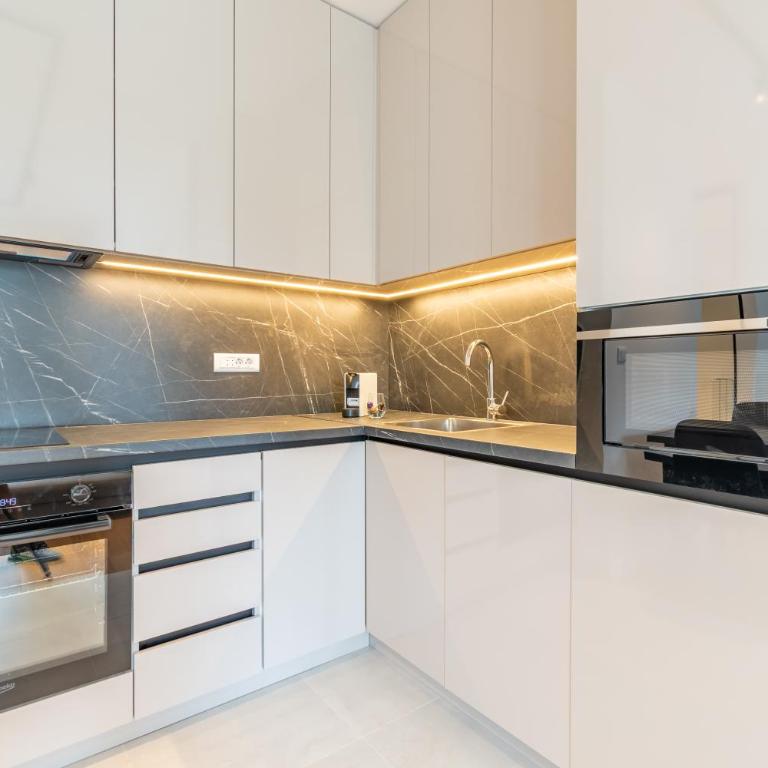 Park Vila Apartments - One-Bedroom Apartment - 6