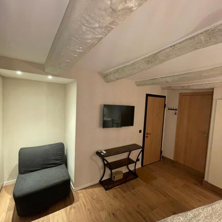 Refurbished apartment in the Old Town, steps from the beach - Appartamento con 1 Camera da Letto - 10