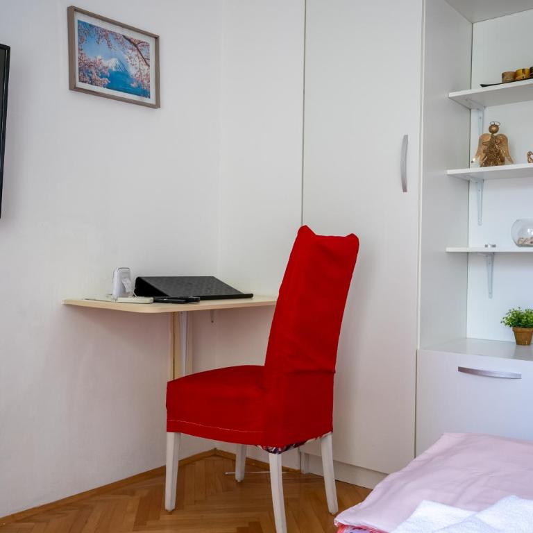 Minnie Apartment - One-Bedroom Apartment - 5