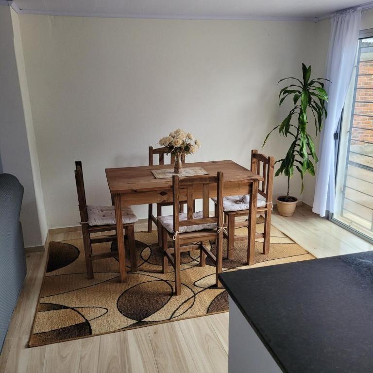 Casa completa con muchas comodidades - Two-Bedroom House - 4