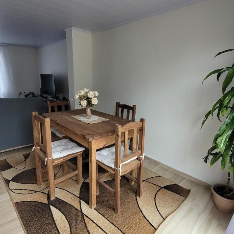 Casa completa con muchas comodidades - Two-Bedroom House - 11