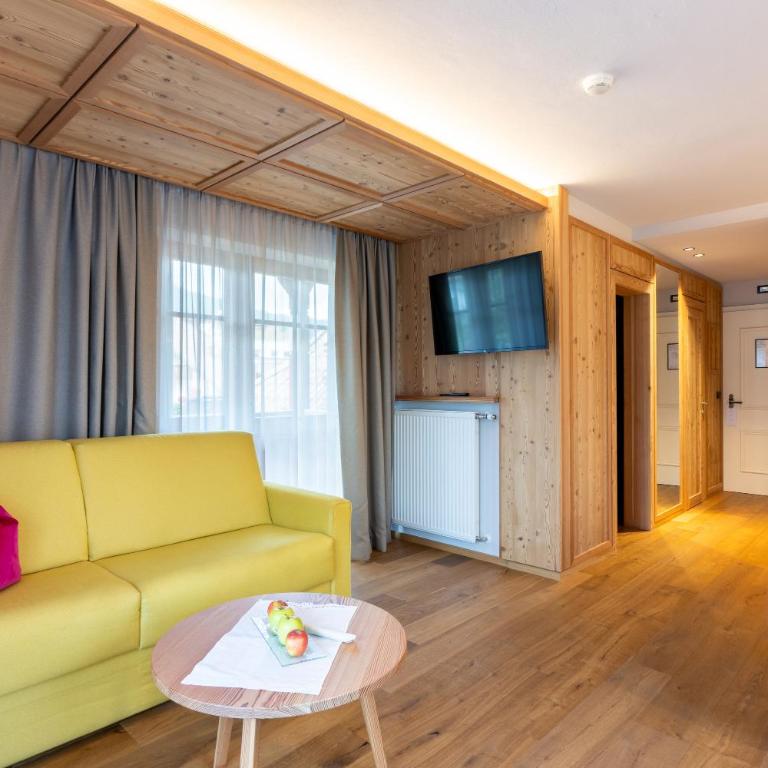 Mirabell Dolomites Hotel - Suite Junior con Vista Montagna - 8