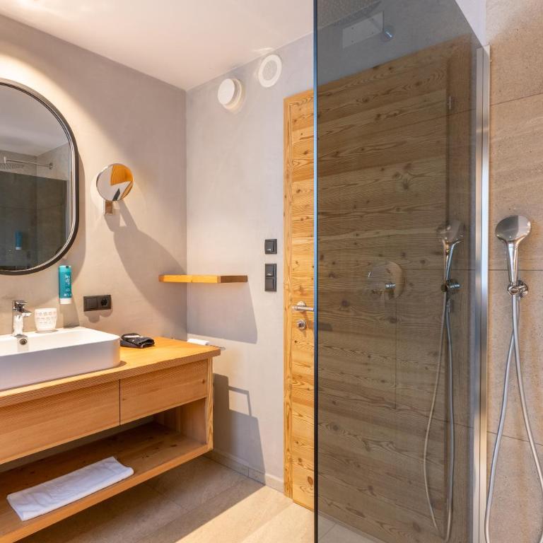 Mirabell Dolomites Hotel - Suite Junior con Vista Montagna - 9