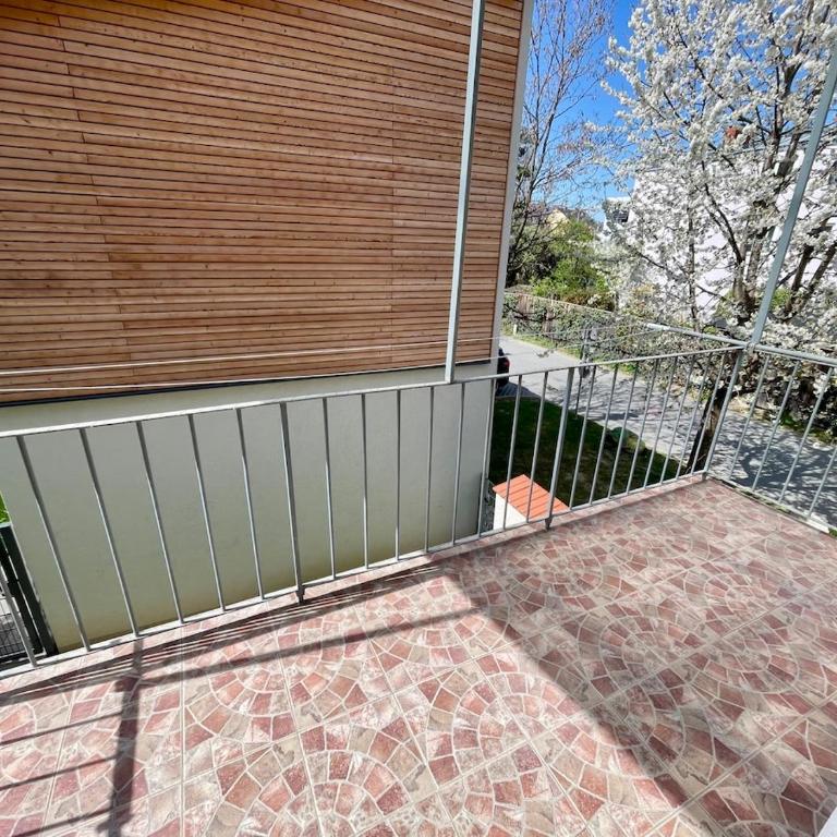 Stylische Wohnung nähe Stadthalle mit Balkon - Apartment mit 1 Schlafzimmer - 5