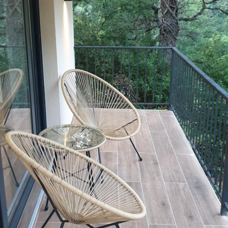 Forest Nest Bartula - One-Bedroom House - 13