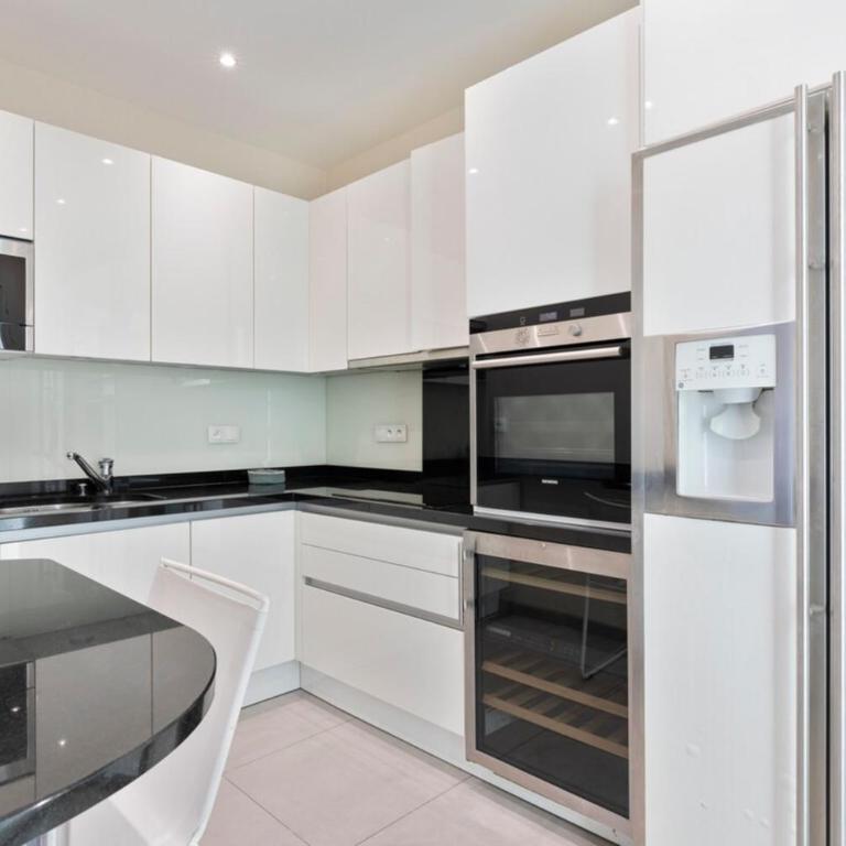 REF 1426 - Cannes Croisette - Sea view apartment for rent - Apartamento de 1 dormitorio - 7